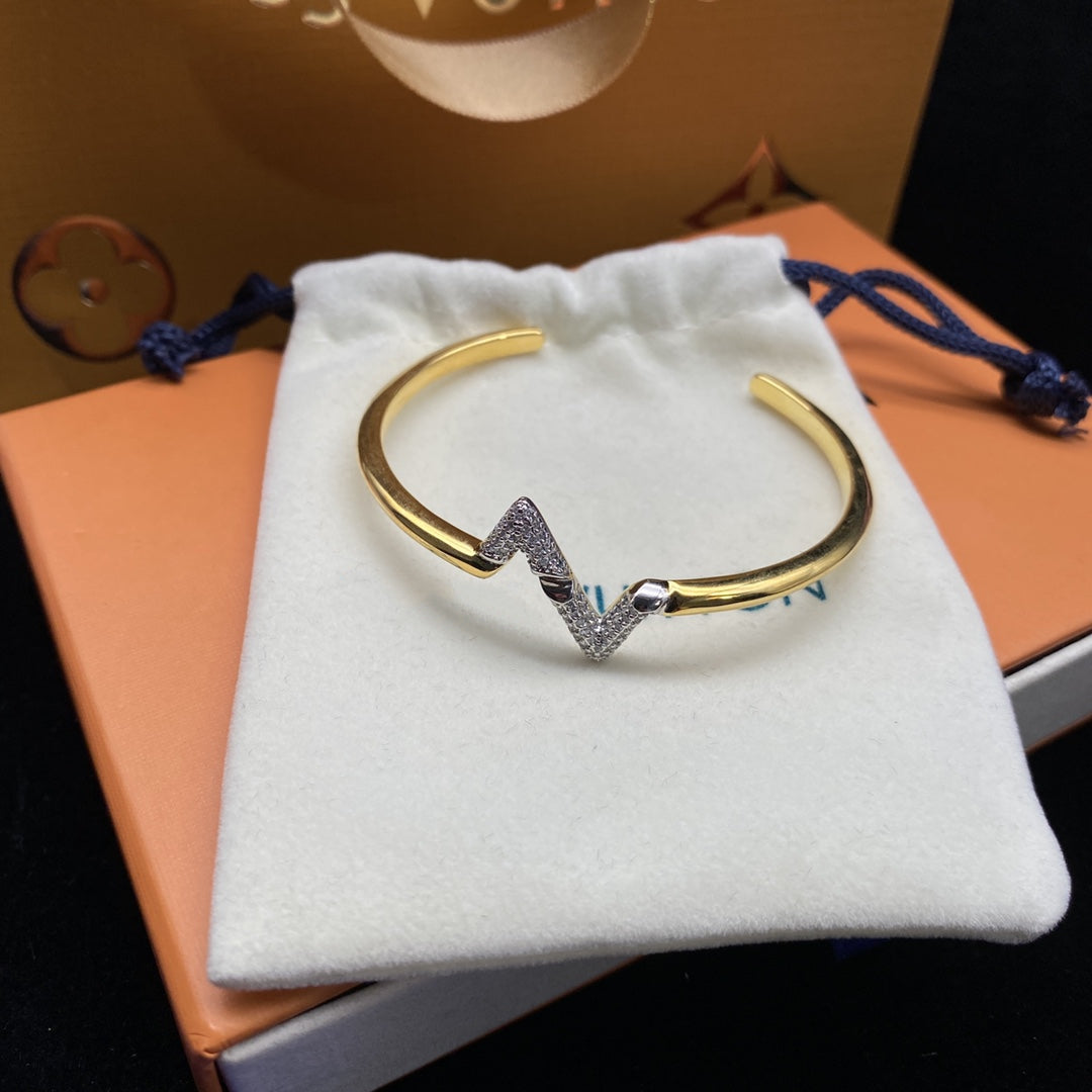 [⭐Luxery]VOLTE UPSITE DOWN DIAMOND GOLD OPEN BRACELET