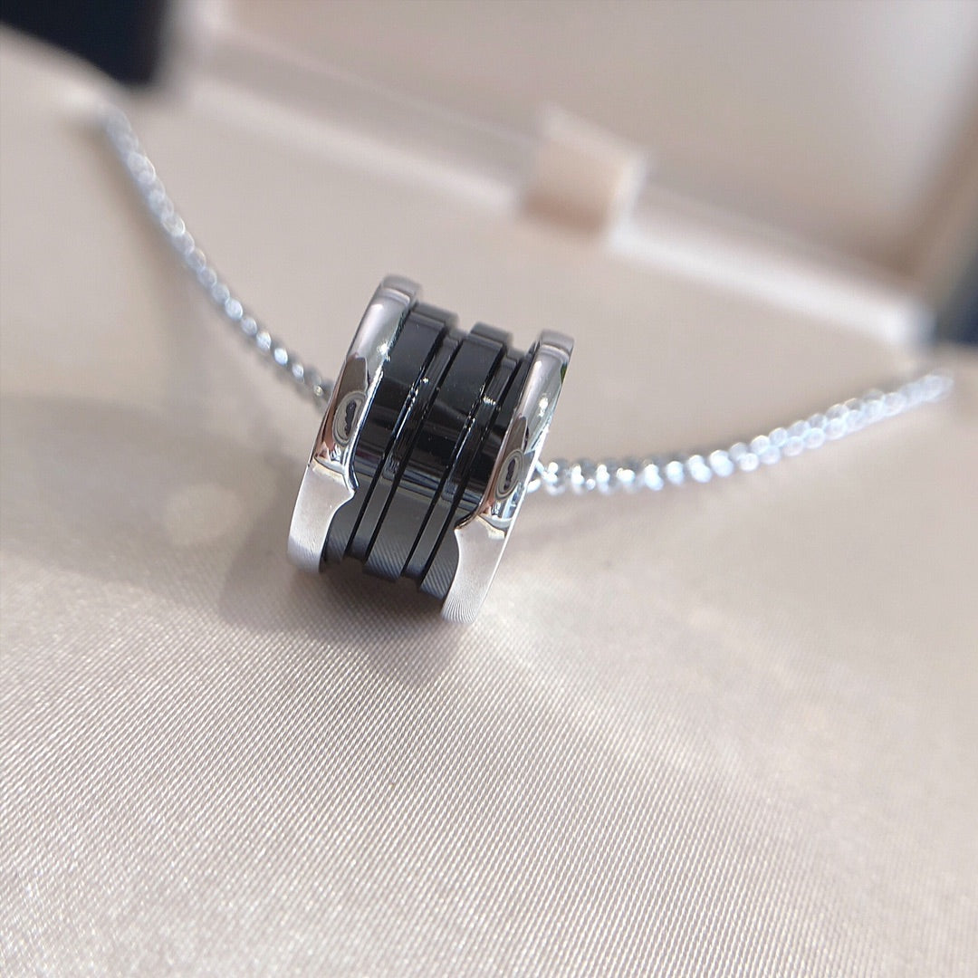 [⭐Luxery]ZERO 1 BLACK CERAMIC SILVER NECKLACE