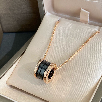[⭐Luxery]ZERO 1 BLACK CERAMIC PINK GOLD NECKLACE