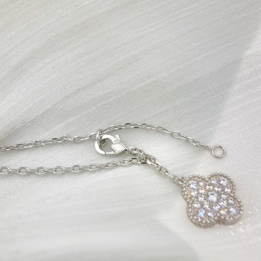 [⭐Luxery]CLOVER 5 MOTIFS SILVER DIAMONDS NECKLACE