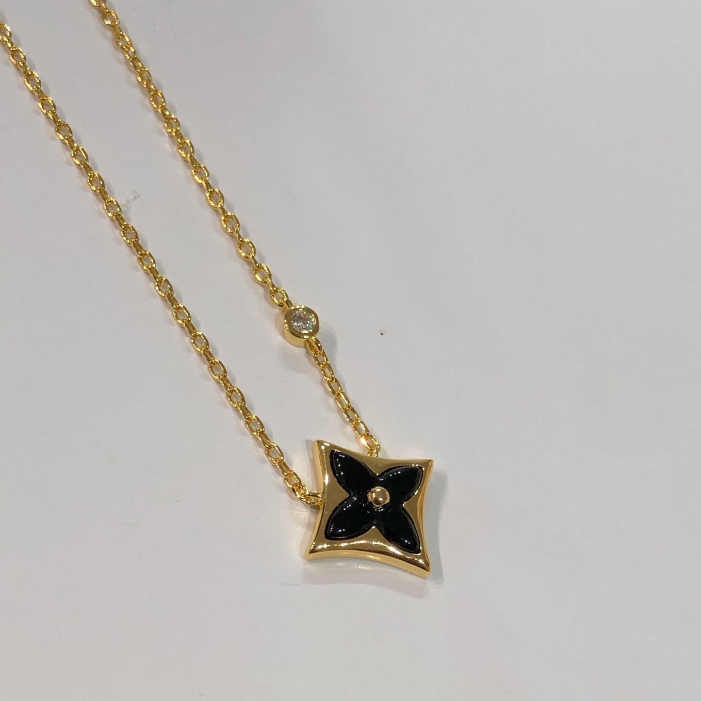 [⭐Luxery]STAR BLACK MOP NECKLACE