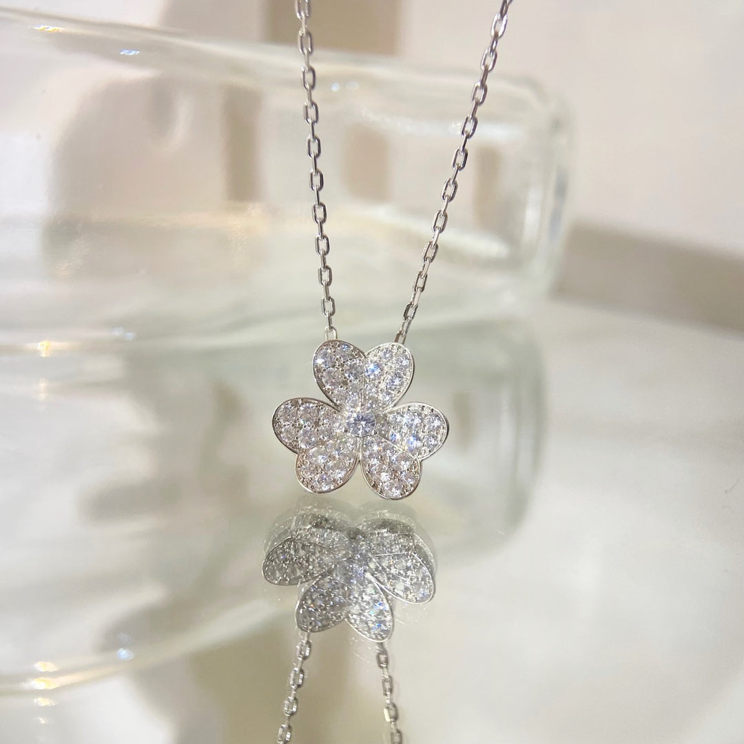 [⭐Luxery]FLOWER DIAMOND NECKLACE