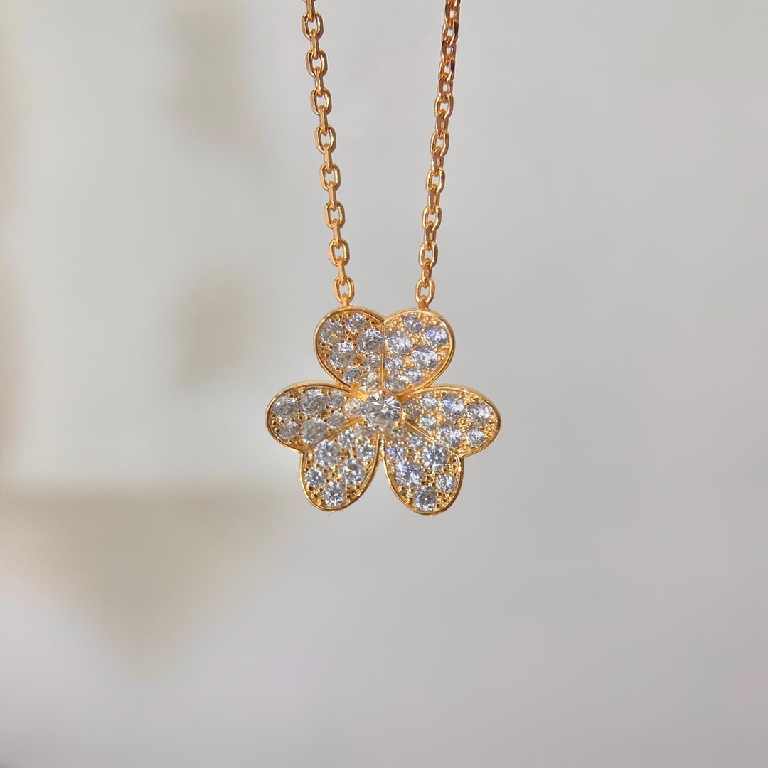 [⭐Luxery]FLOWER DIAMOND NECKLACE