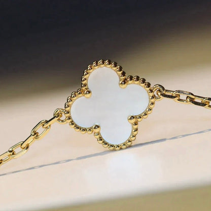 [⭐Luxery]CLOVER 20 MOTIFS WHITE MOP NECKLACE