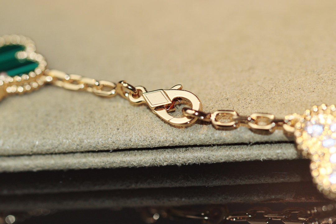 [⭐Luxery]CLOVER 20 MOTIFS ONYX ROSE GOLD