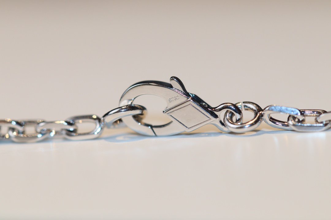 [⭐Luxery]CLOVER 20 MOTIFS ONYX DIAMOND SILVER