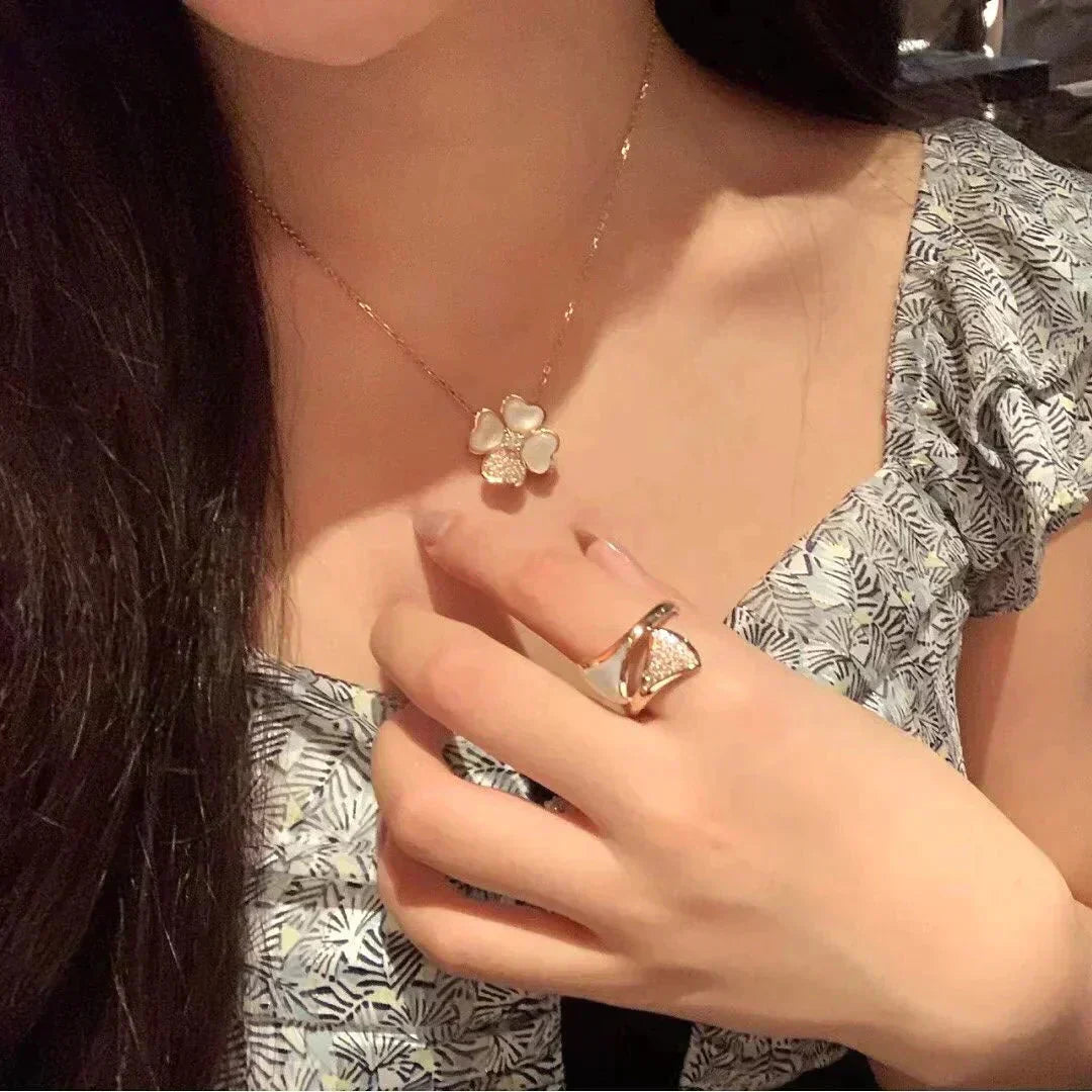 [⭐Luxery]CLOVER MOP DIAMOND ROSE GOLD NECKLACE