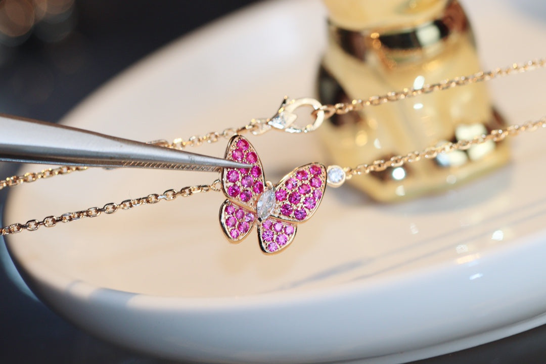 [⭐Luxery]BUTTERFLY RED DIAMOND ROSE GOLD NECKLACE