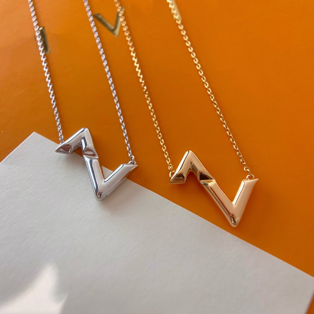 [⭐Luxery]VOLTE UPSIDE DOWN NECKLACE