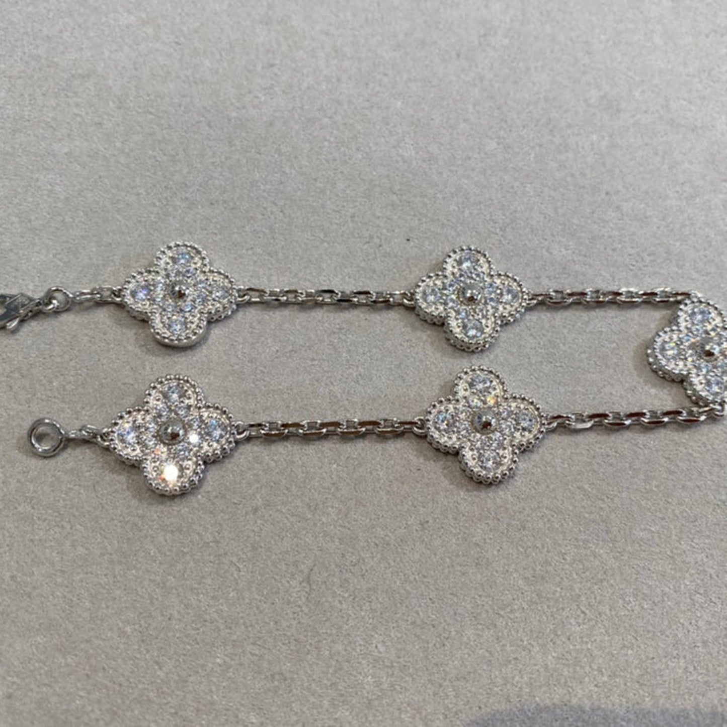 [⭐Luxery] CLOVER 5 MOTIF FULL DIAMOND BRACELET COLLECTION