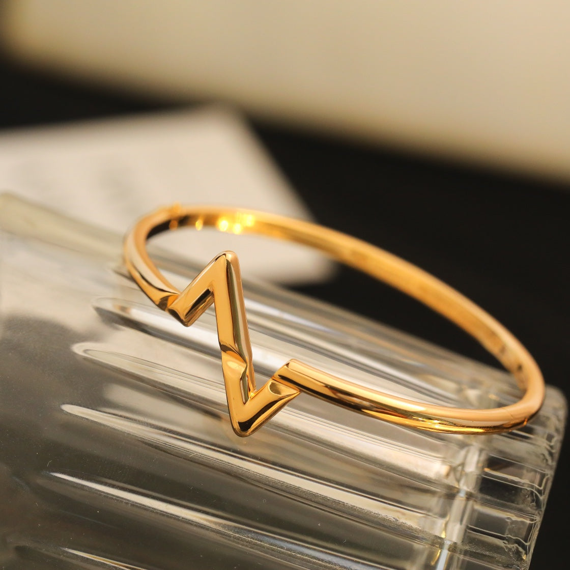 [⭐Luxery]VOLTE UPSITE DOWN BRACELET