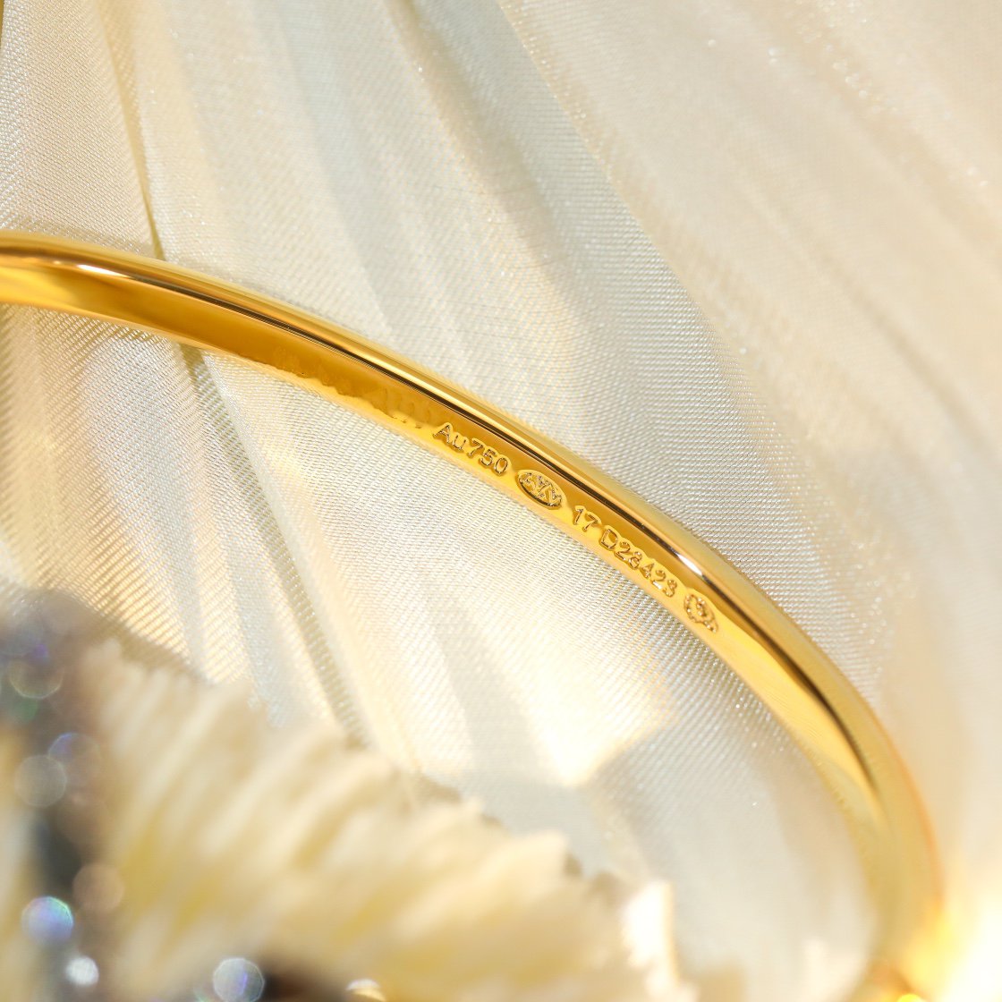 [⭐Luxery]VOLTE UPSITE DOWN GOLD DIAMOND BRACELET