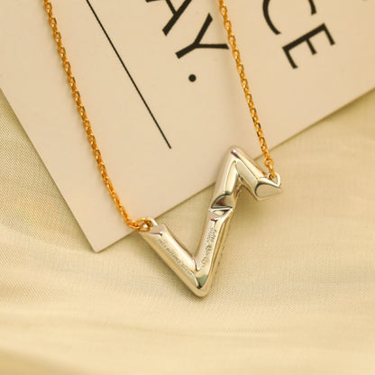 [⭐Luxery]VOLT SILVER DIAMOND PEDANT NECKLACE