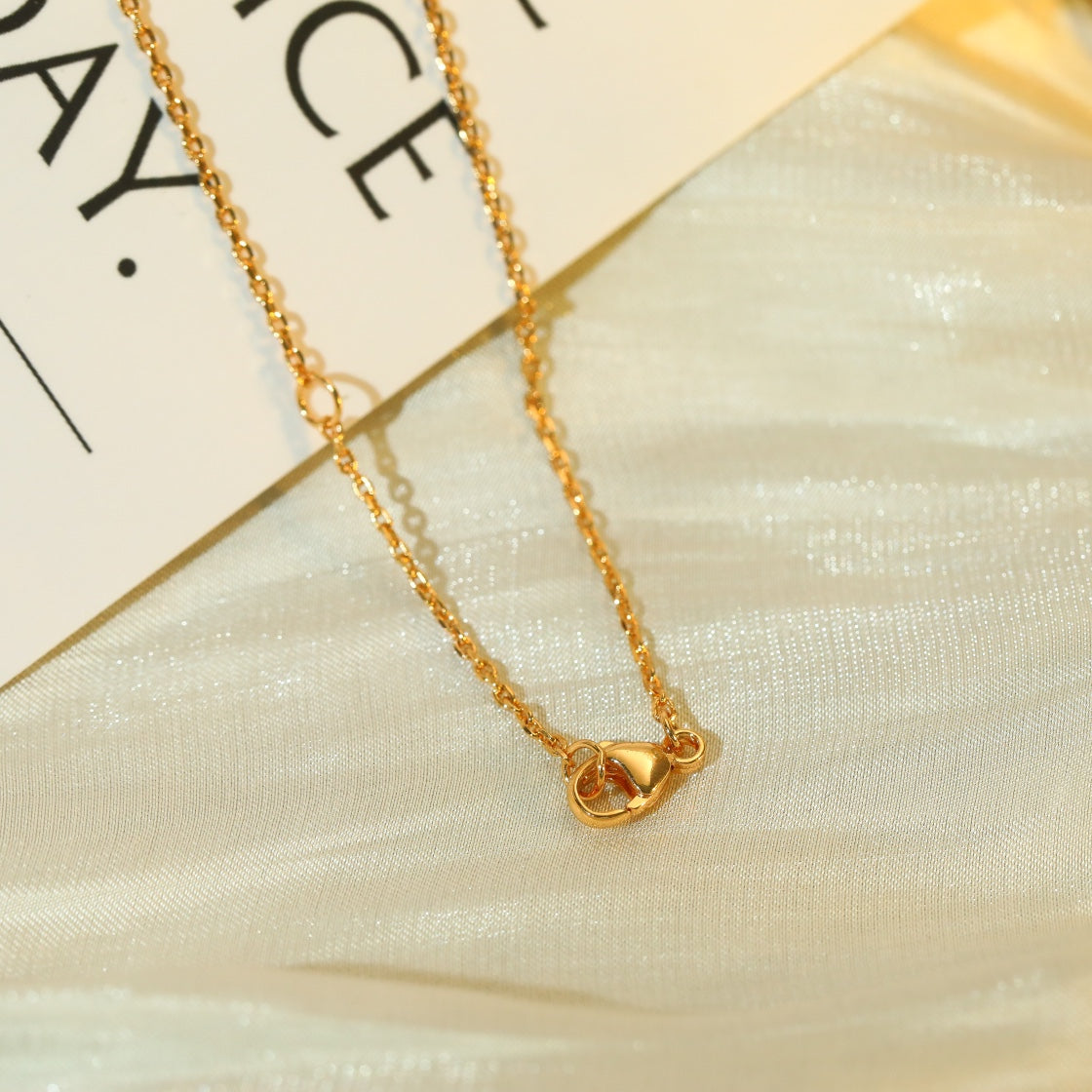 [⭐Luxery]VOLT SILVER DIAMOND PEDANT NECKLACE