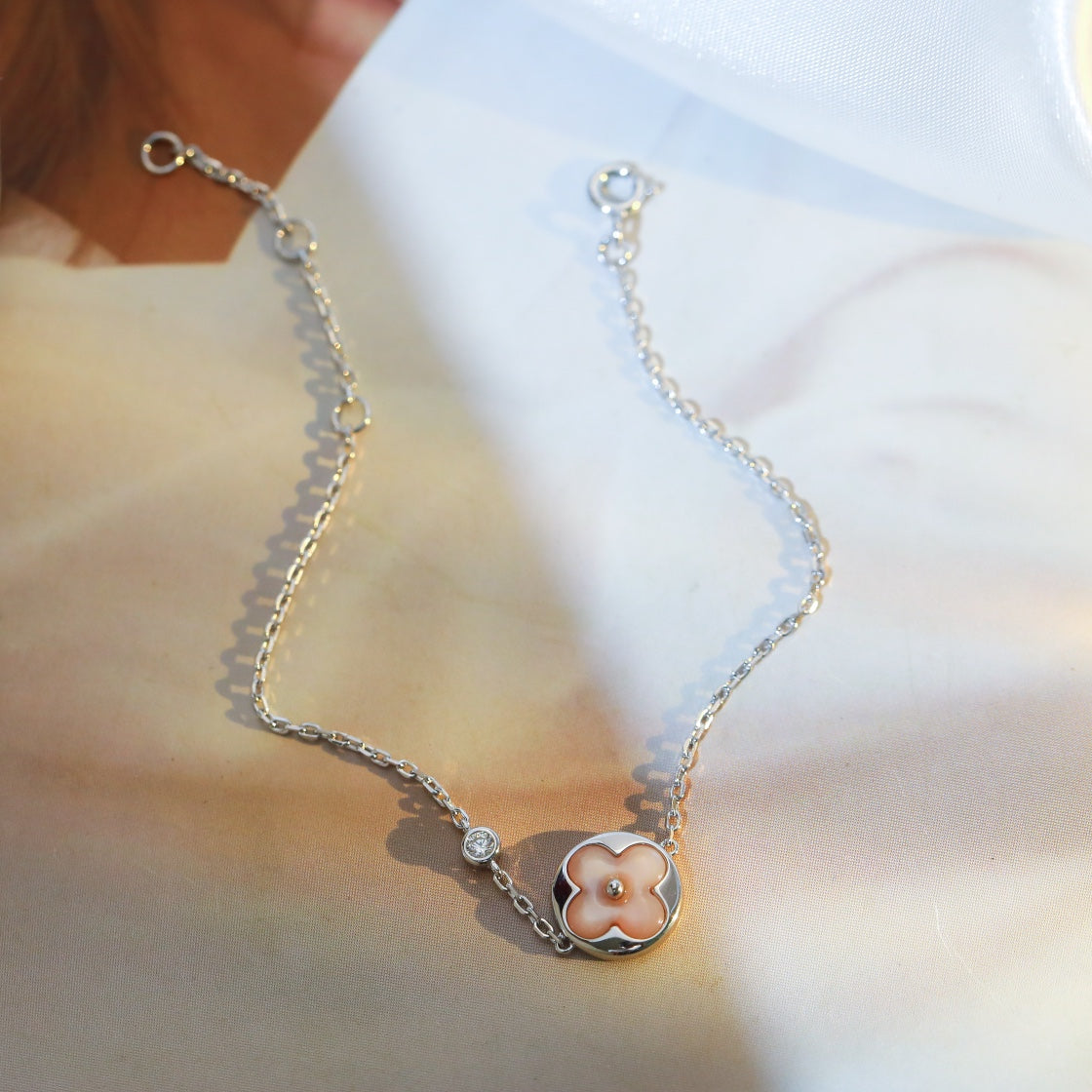 [⭐Luxery]SUN MOTIF PINK MOP SILVER BRACELET