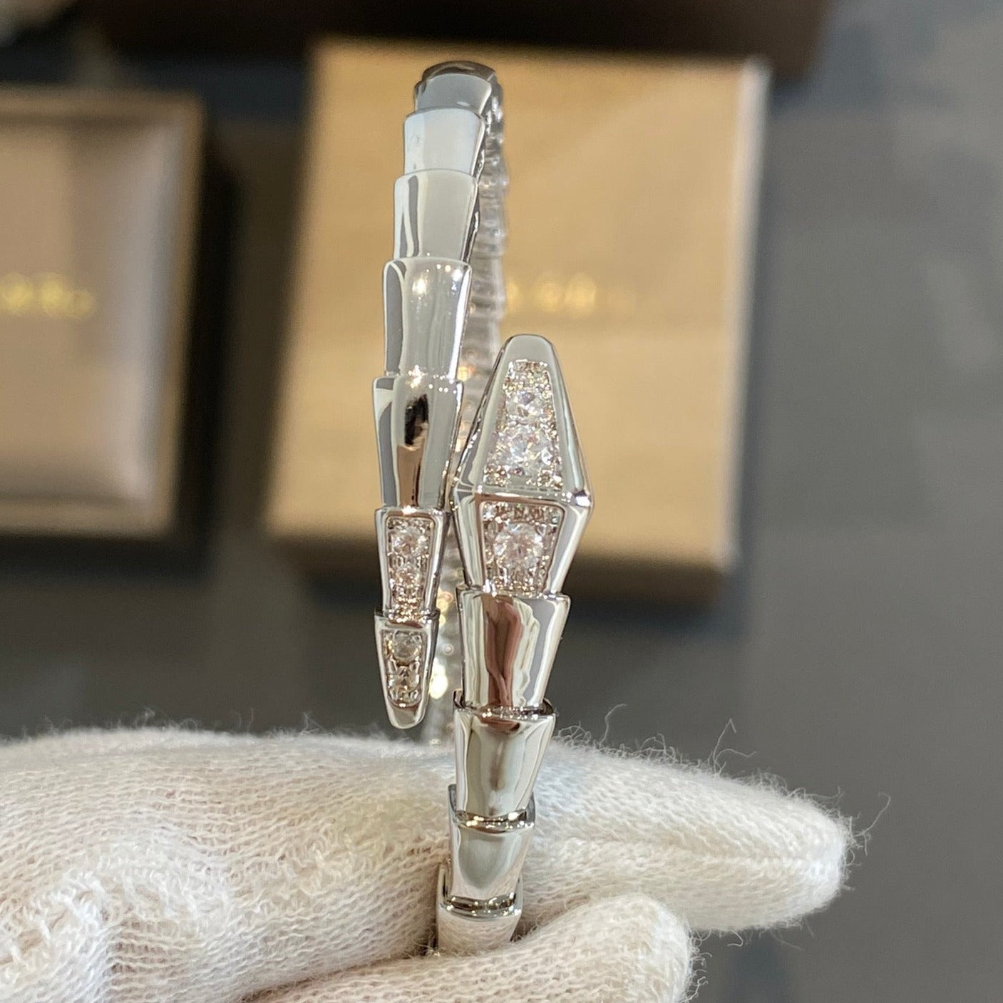[⭐Luxery]SERPENTI BRACELET DIAMONDS SILVER