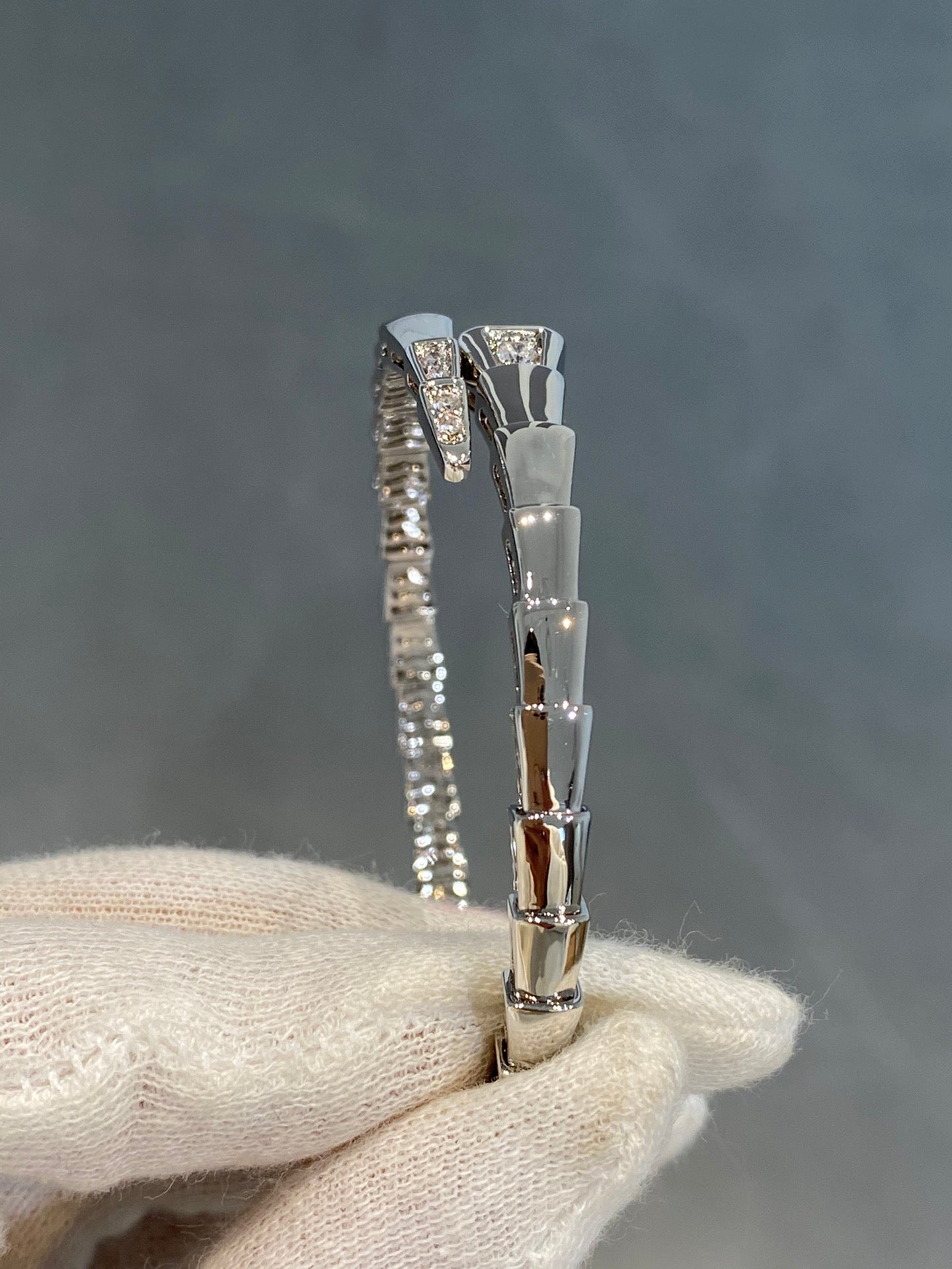 [⭐Luxery]SERPENTI BRACELET DIAMONDS SILVER
