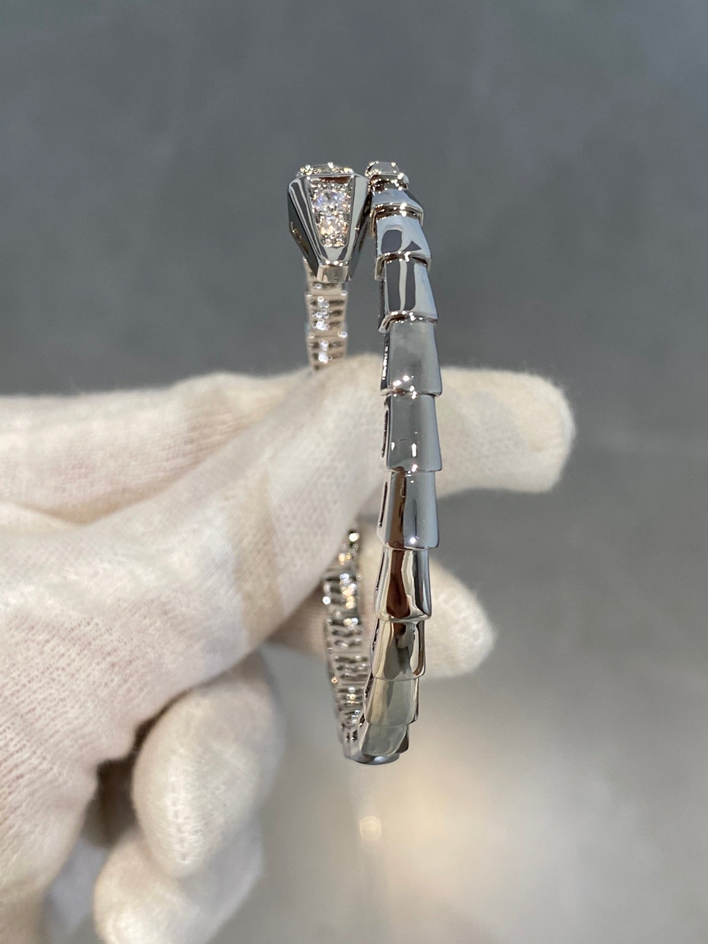 [⭐Luxery]SERPENTI BRACELET DIAMONDS SILVER