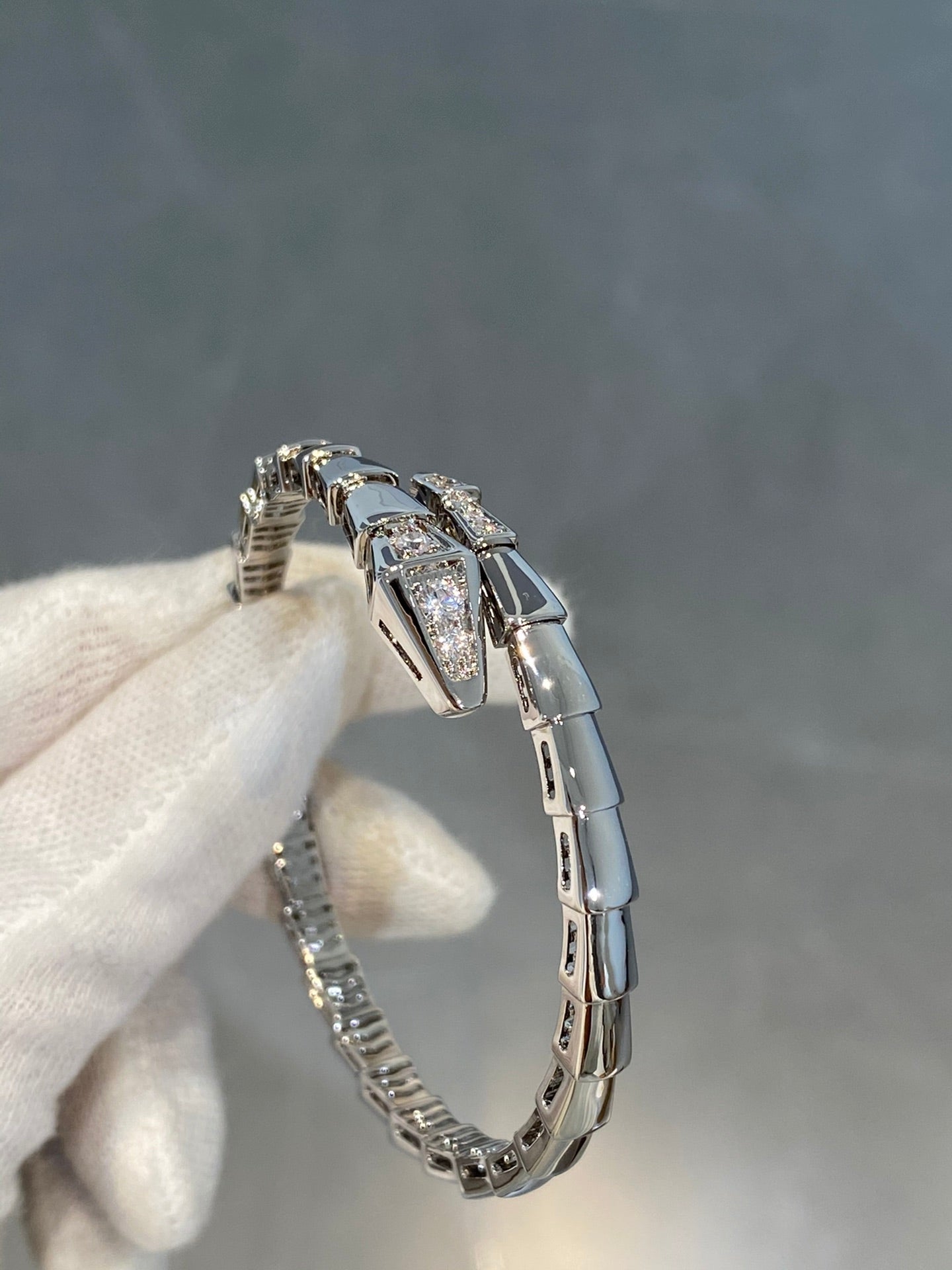 [⭐Luxery]SERPENTI BRACELET DIAMONDS SILVER