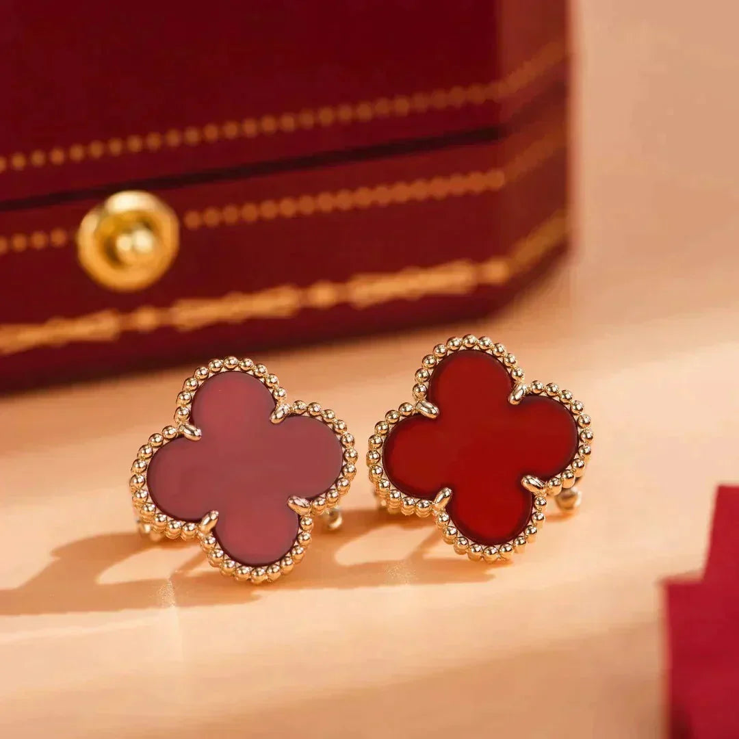 [⭐Luxery]CLOVER MEDIUM 1 MOTIFS CARNELIAN  EARRINGS