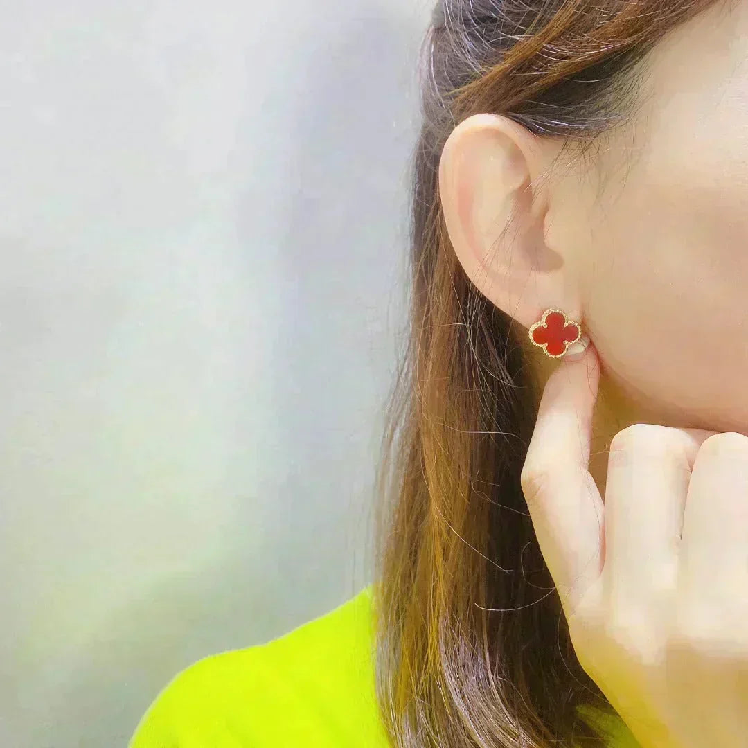 [⭐Luxery]CLOVER MEDIUM 1 MOTIFS CARNELIAN  EARRINGS
