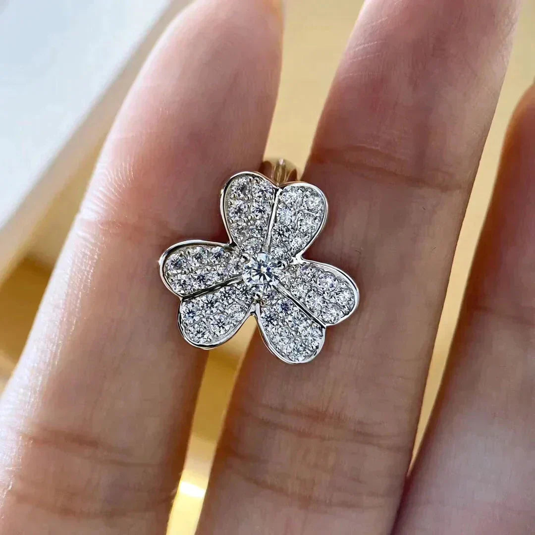 [⭐Luxery]CLOVER COMOS DIAMOND EARRINGS SILVER