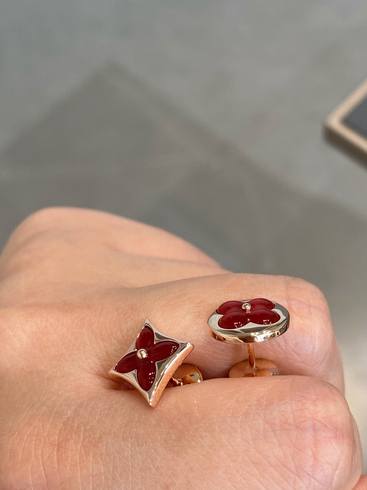 [⭐Luxery]STAR AND SUN PINK GOLD CARNELIAN STUD EARRINGS