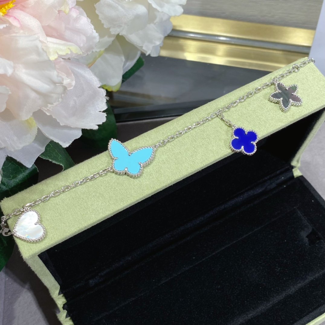 [⭐Luxery]LUCKY SPRING SILVER BRACELET 4 MOTIF