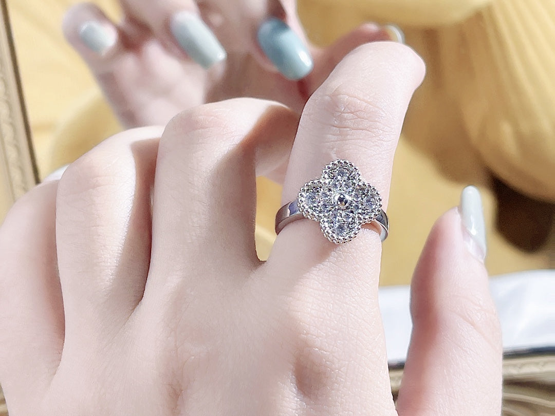 [⭐Luxery]CLOVER DIAMOND RING