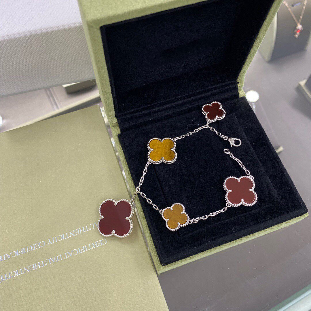 [⭐Luxery]CLOVER 5 MOTIFS SIVLER CARNELIAN TIGER EYE BRACELET