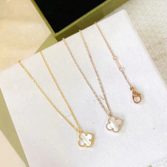 [⭐Luxery]CLOVER MINI 9.5MM WHITE MOTHER-OF-PEARL NECKLACE