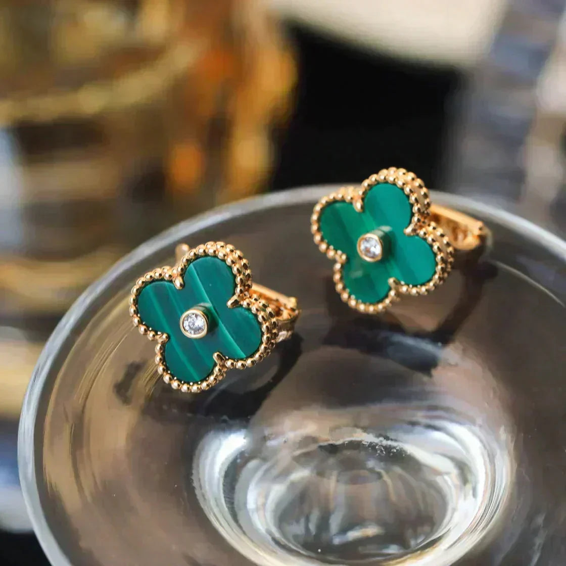[⭐Luxery]CLOVER MEDIUM 1 MOTIFS MALACHITE DIAMOND EARRINGS