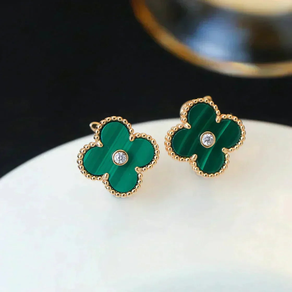 [⭐Luxery]CLOVER MEDIUM 1 MOTIFS MALACHITE DIAMOND EARRINGS
