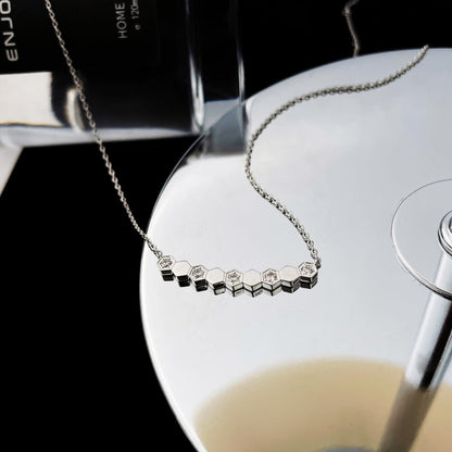 [⭐Luxery]BEE MY LOVE DIAMOND NECKLACE