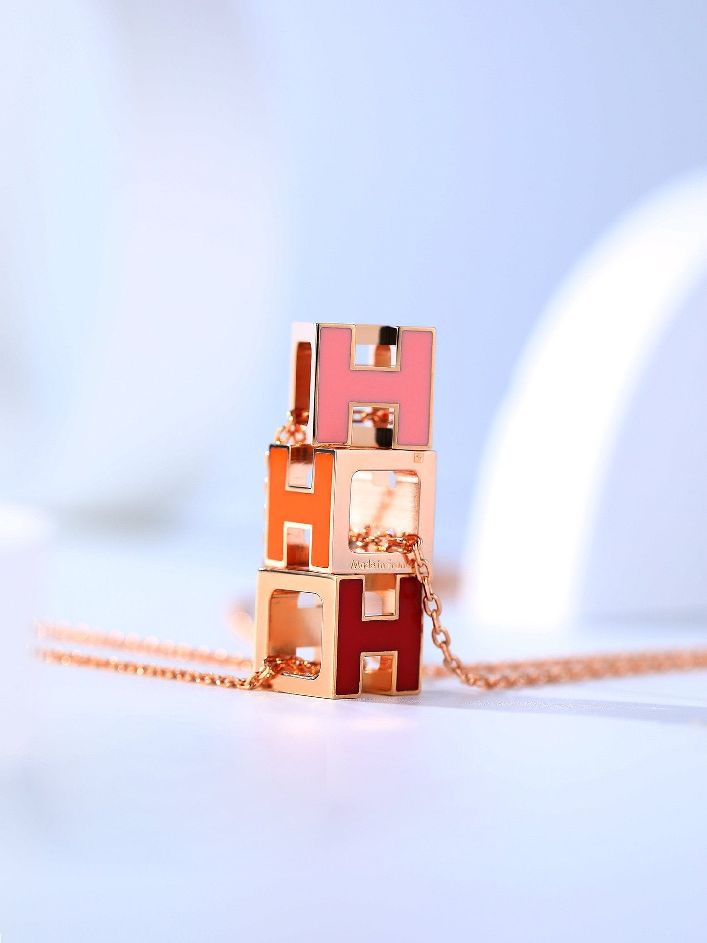 [⭐Luxery]H CAGE PINK GOLD NECKLACE
