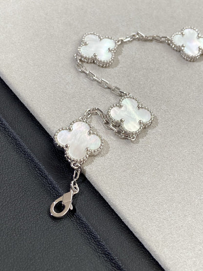 [⭐Luxery]CLOVER WHITE PEARL MOP 5 MOTIF BRACELET COLLECTION