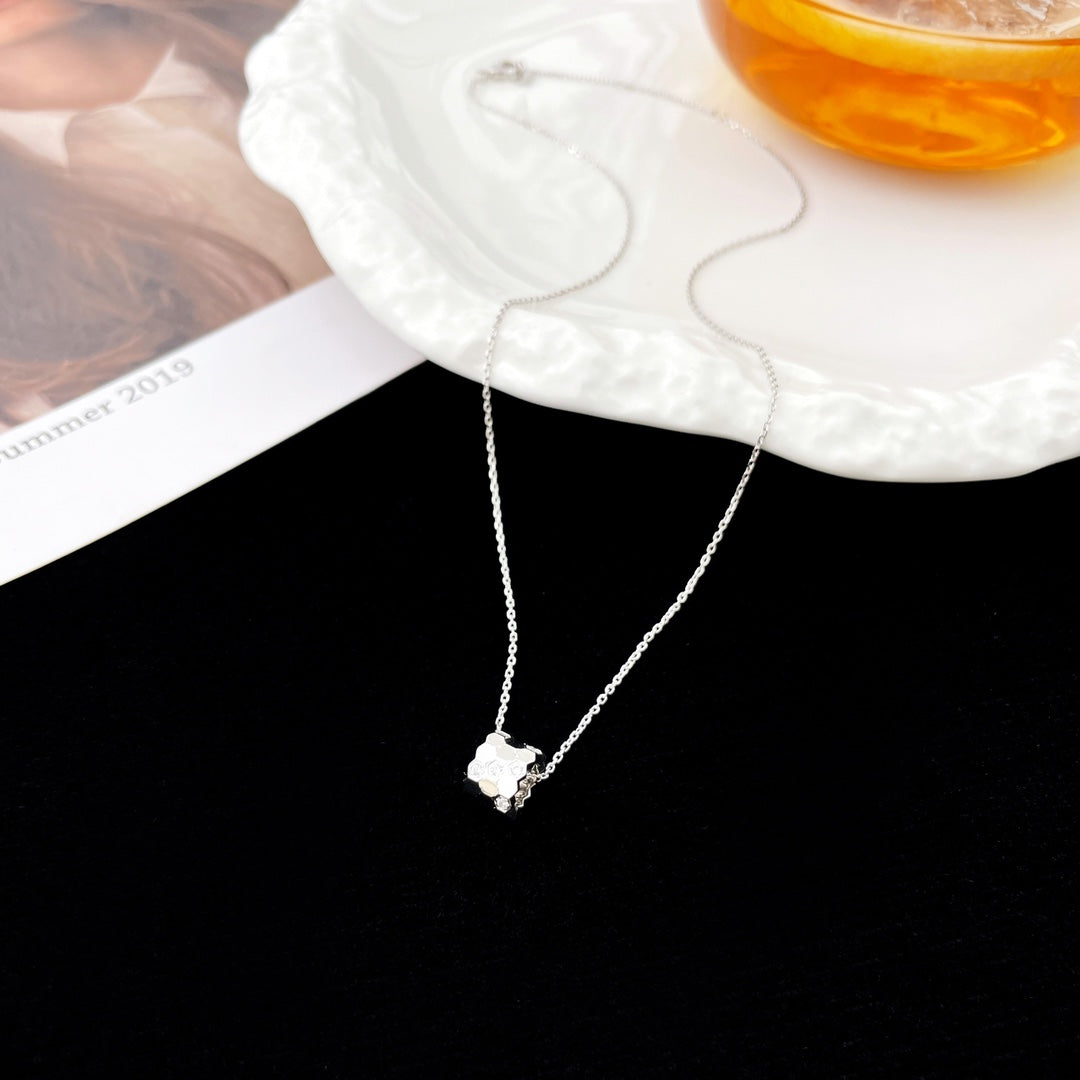[⭐Luxery]BEE MINI PEDANT DIAMOND NECKLACE