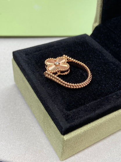 [⭐Luxery]CLOVER RIVERSIBLE ROSE GOLD RING