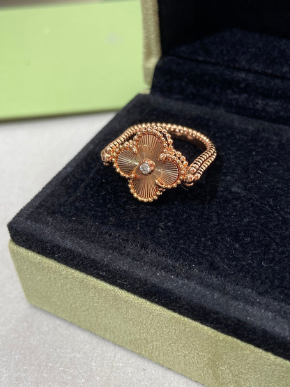 [⭐Luxery]CLOVER RIVERSIBLE ROSE GOLD RING