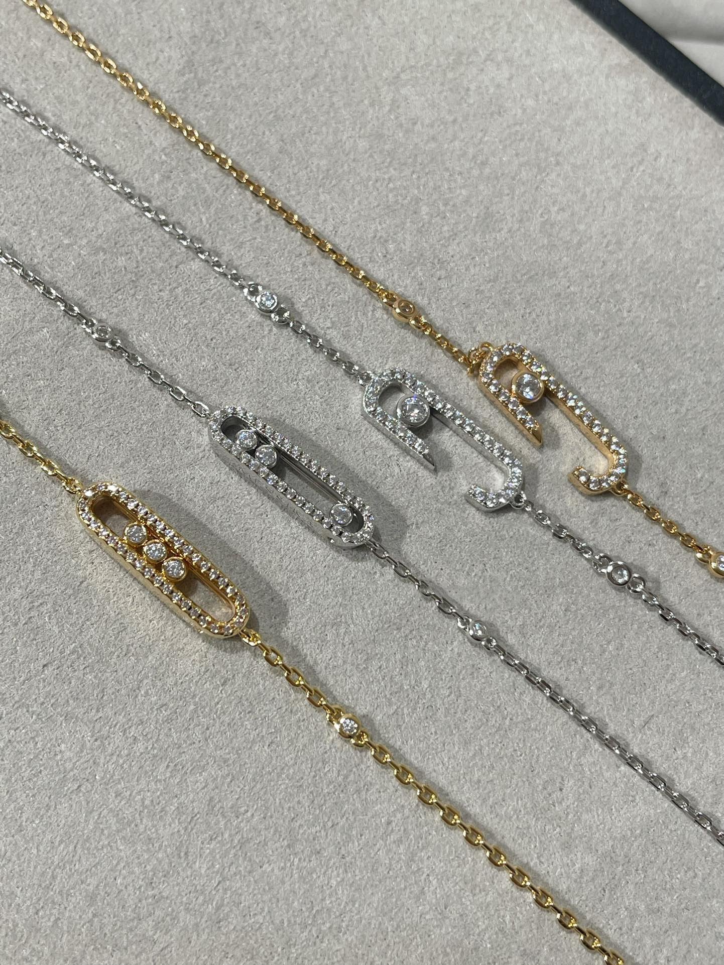 [⭐Luxery]BABY MOVE DIAMOND BRACELET
