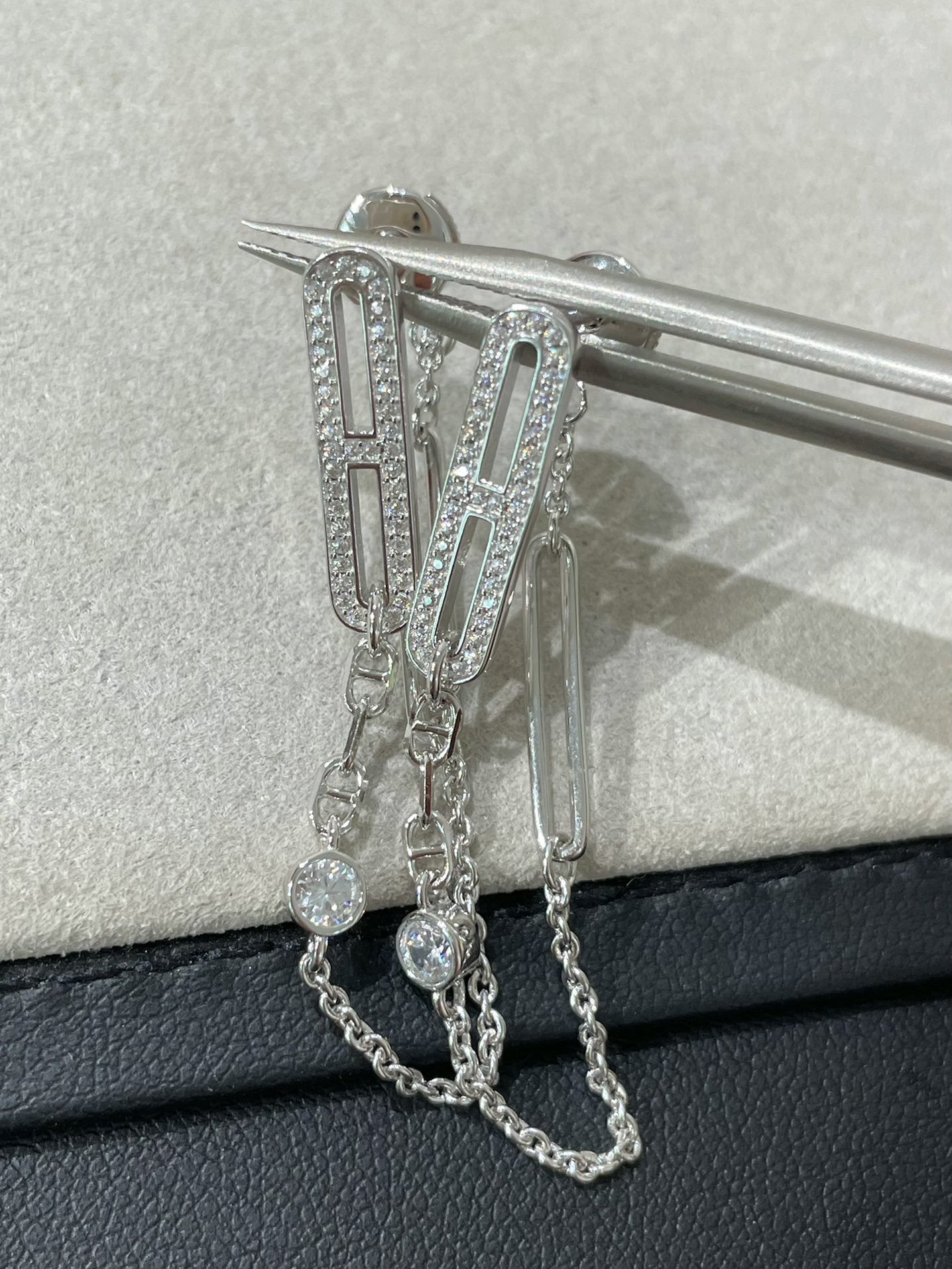 [⭐Luxery]CHAINE CHAOS DIAMOND DROP EARRINGS