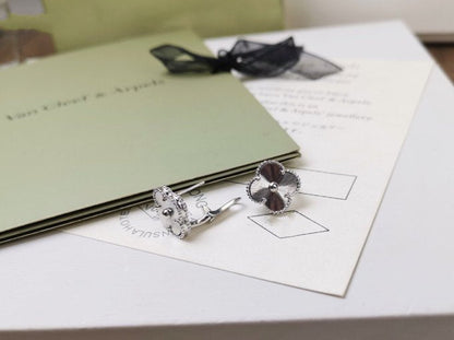 [⭐Luxery]CLOVER MEDIUM STUD EARRINGS