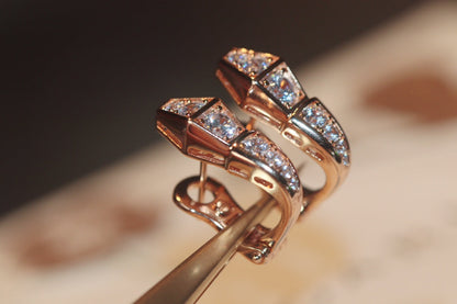 [⭐Luxery]SERPENT PINK GOLD DIAMOND EARRINGS