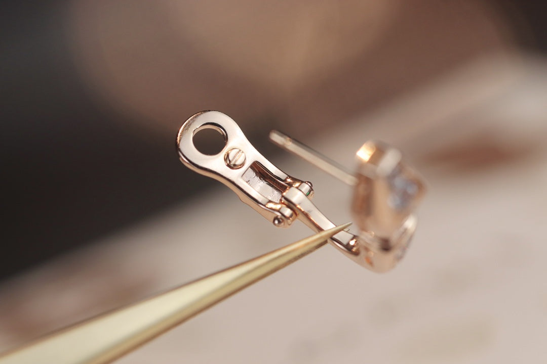 [⭐Luxery]SERPENT PINK GOLD DIAMOND EARRINGS