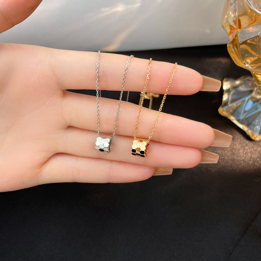 [⭐Luxery]BEE MINI NECKLACE