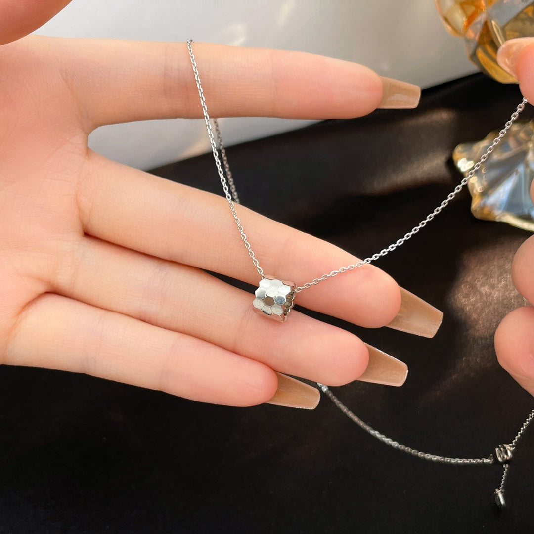 [⭐Luxery]BEE MINI NECKLACE