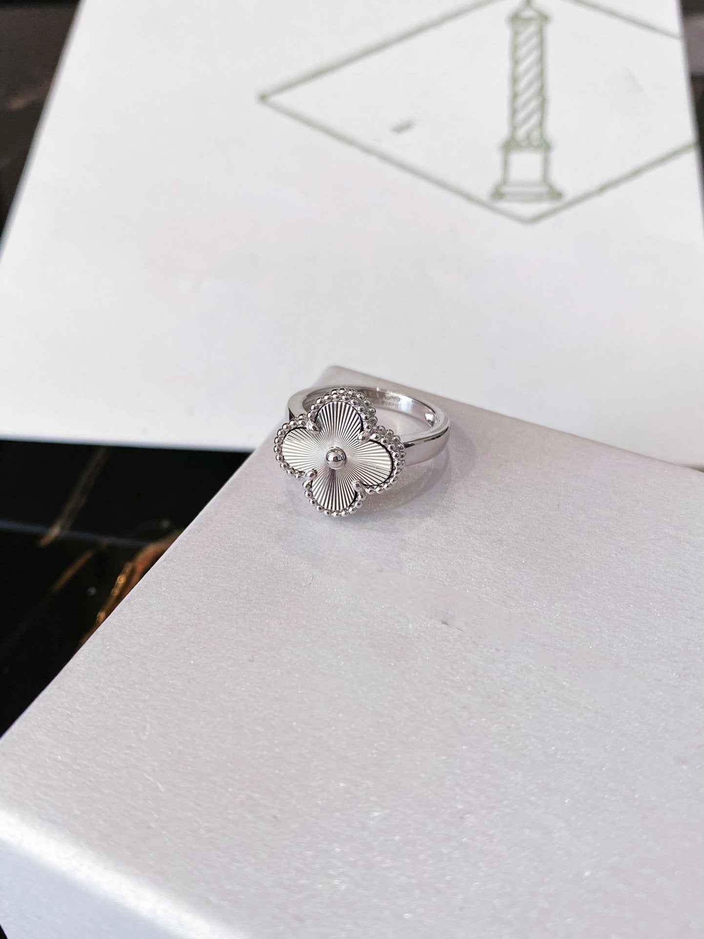 [⭐Luxery]CLOVER SILVER RING