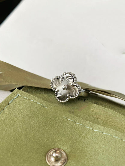 [⭐Luxery]CLOVER SILVER RING