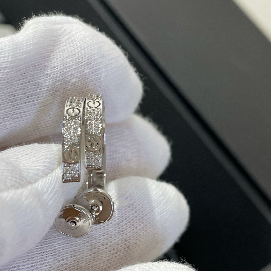 [⭐Luxery]LOVE DIAMOND SILVER HOOP EARRINGS