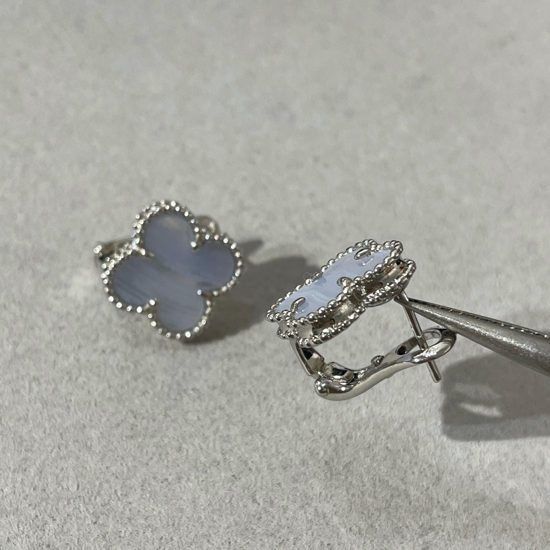 [⭐Luxery]CLOVER CHALCEDONY SILVER STUD EARRINGS